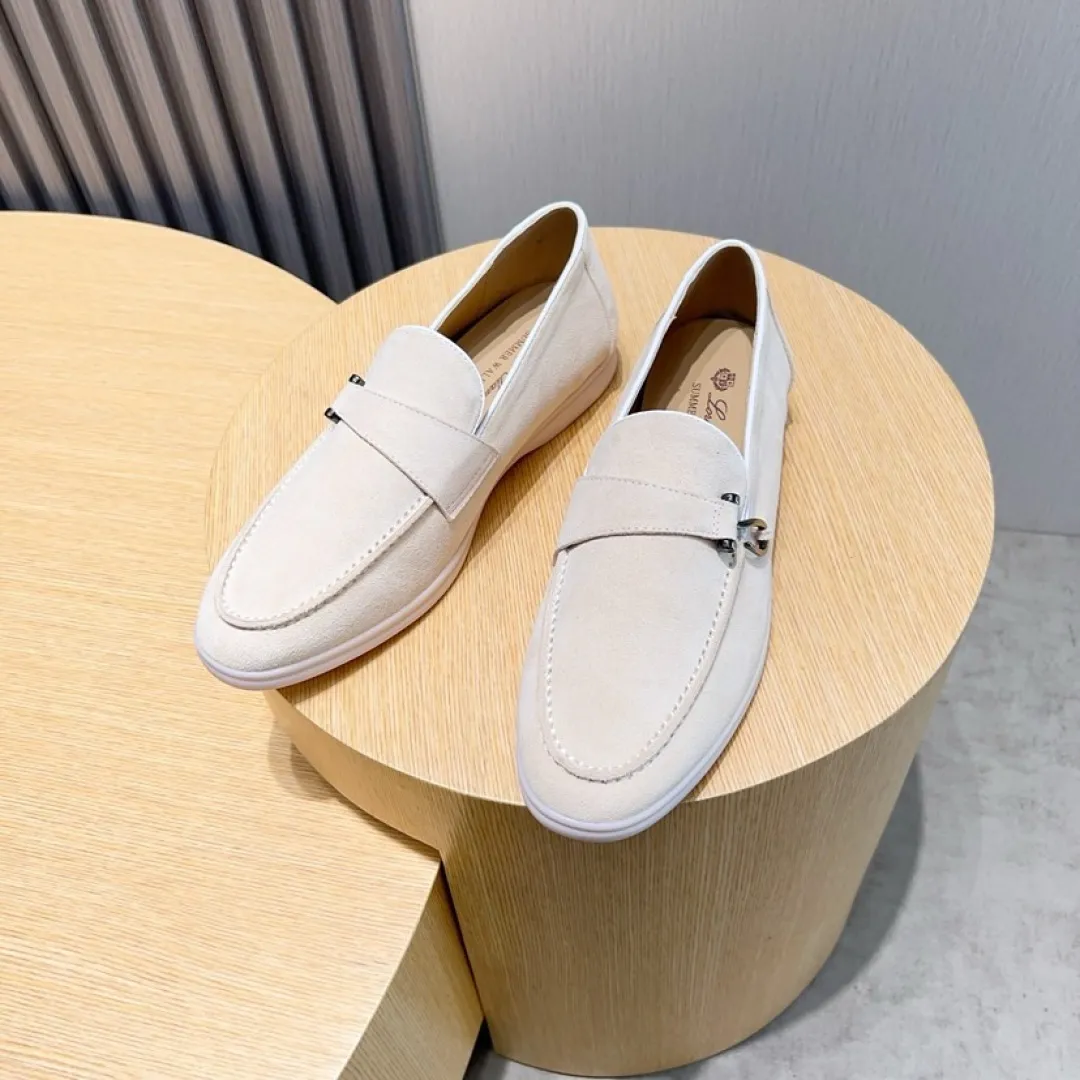 Men's Men's Shoes💰Men's Shoes💰440💰[loro piana] Couple's Style - The new moccasins are made of water-repellent treated suede uppers with rubber soles, a classic. The complex craftsmanship and meticulous structure make the shoes light and soft, allowing you to walk comfortably and freely. Perfect for wearing at the beach or out in the water during the summer. Women’s size: 35-40 Men’s size: 38-45